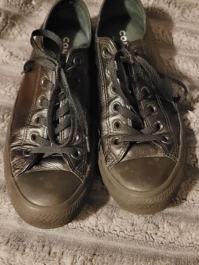 Leather Converse Chuck Taylor All Star Mono Low Top sneakers in black M6.5/W7.5